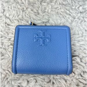NWOT Tory Burch outlet THEA BIFOLD WALLET 80164 Bluewood